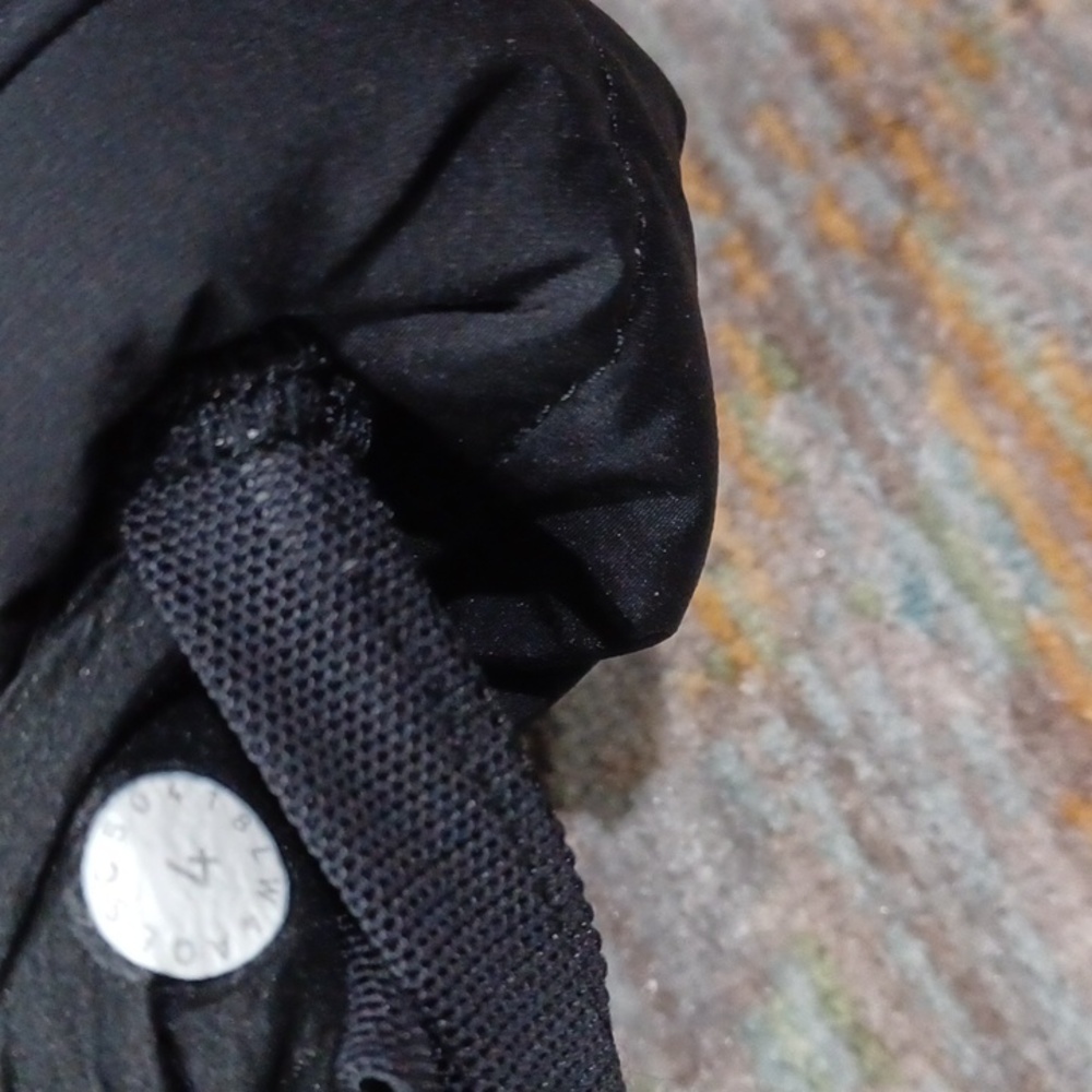 Lululemon Down For It Vest - Picture 6 of 8